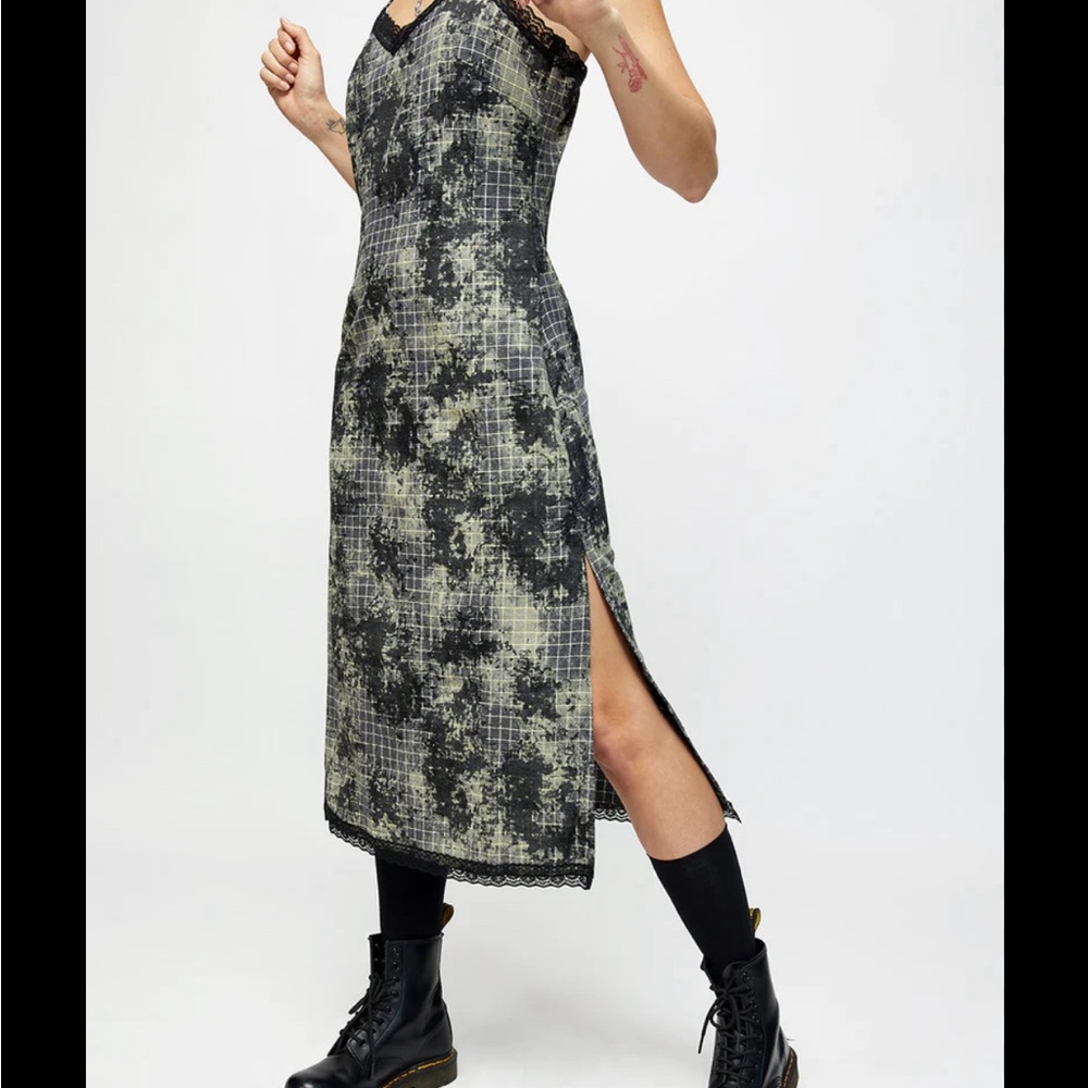 Disturbia Grime Check Slip Dress
NWT
UK 12 US 8